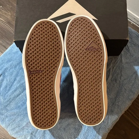 NWT Emerica Wino slip-ons - Picture 4 of 5